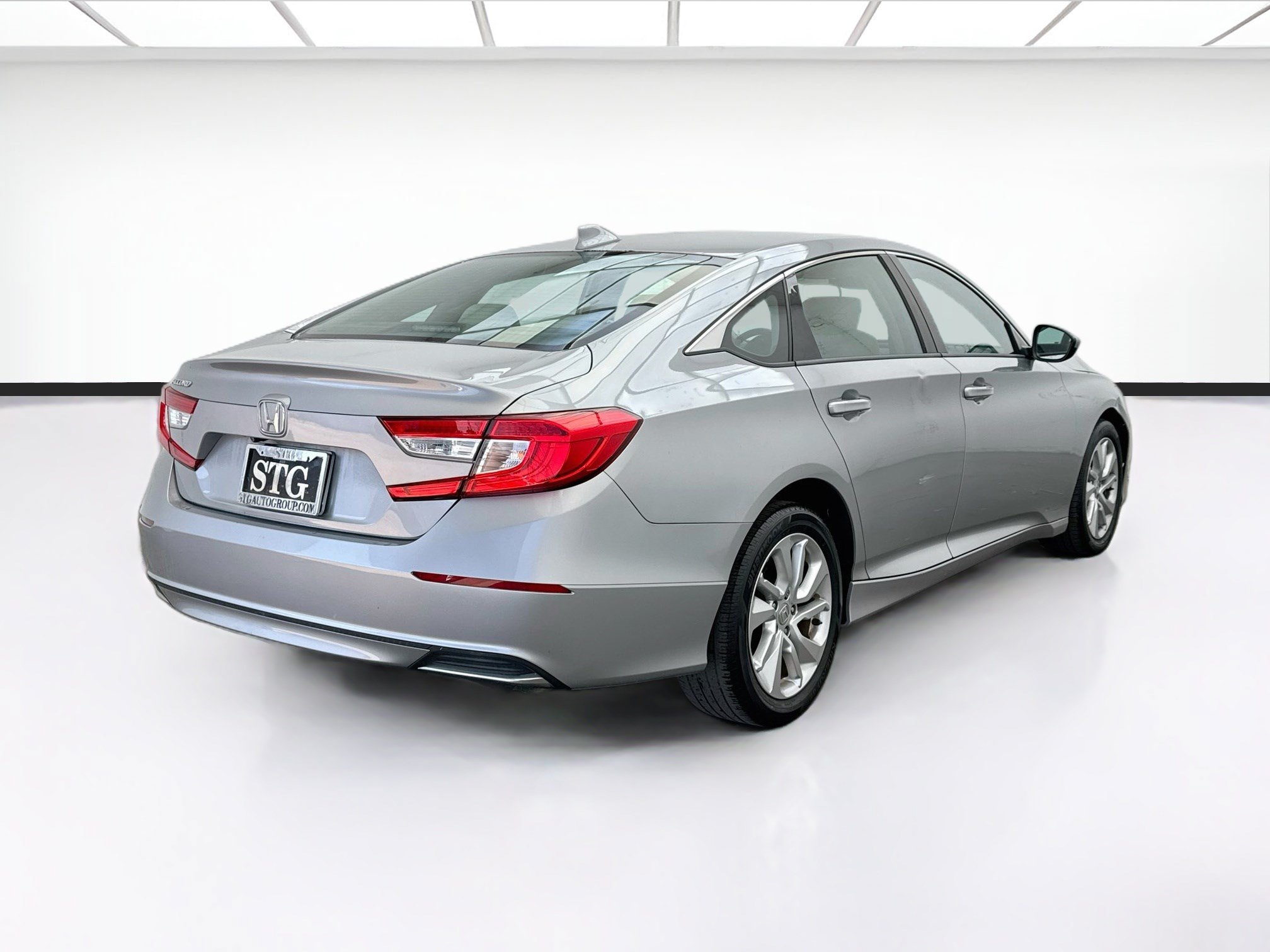 Used 2019 Honda Accord LX image 4