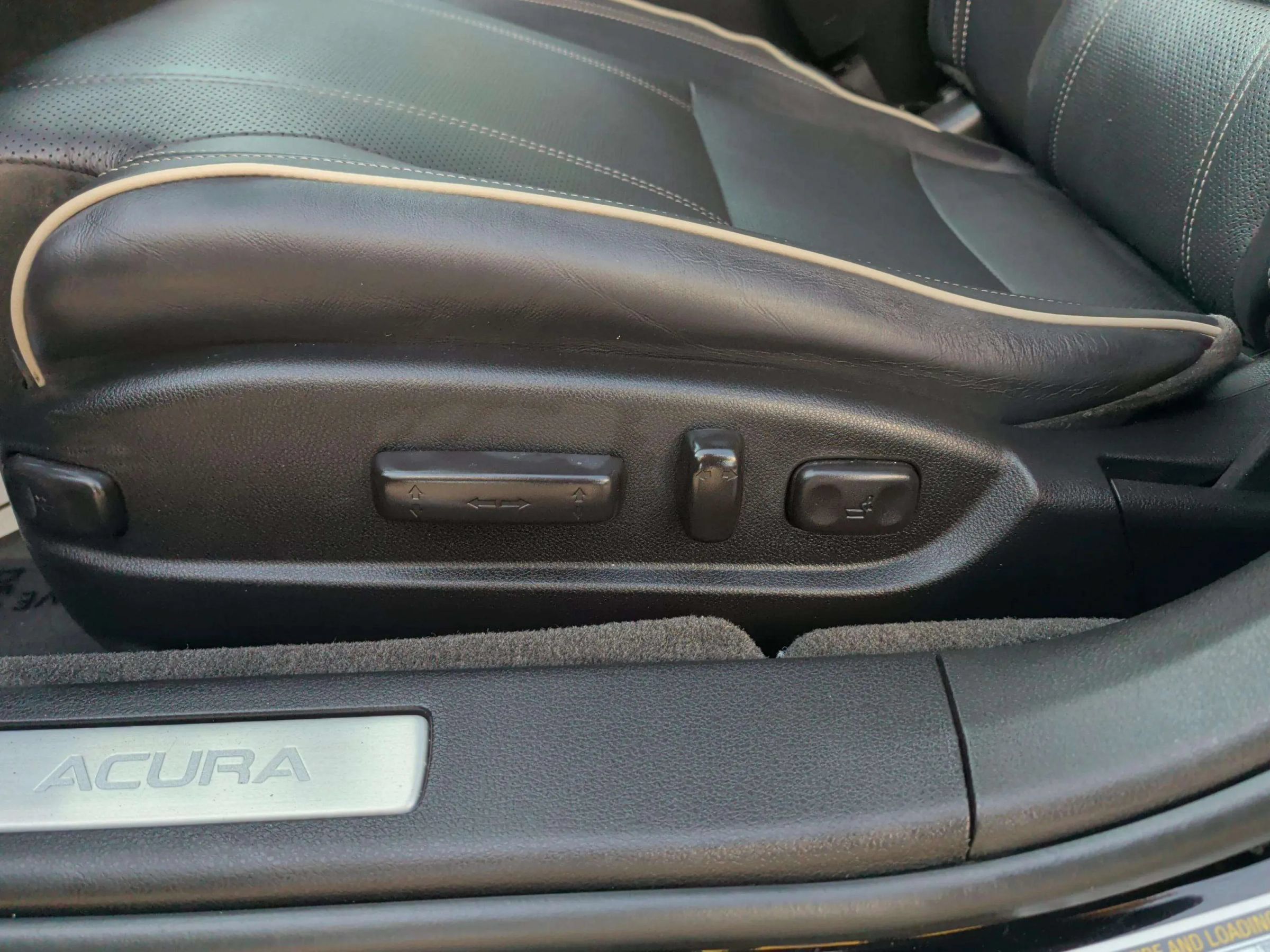 Used 2019 Acura TLX w/ Technology Package FWD image 14