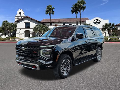 Used 2025 Chevrolet Tahoe Z71 w/ Comfort Package AWD/4WD image 5