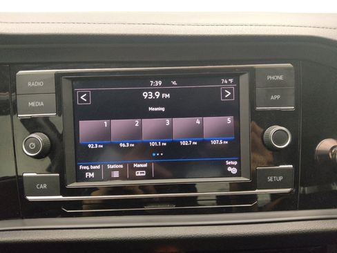 Used 2019 Volkswagen Jetta SE FWD image 25