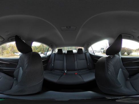 Used 2025 Toyota Camry LE image 37