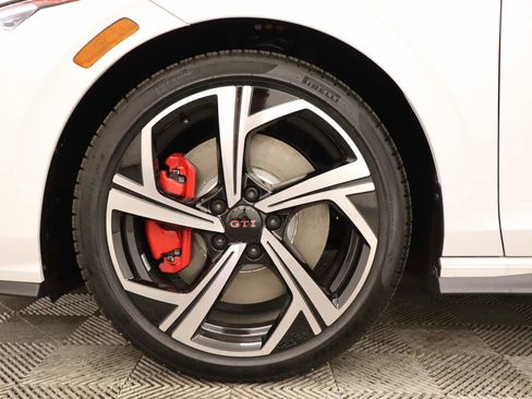 New 2026 Volkswagen Golf SE image 6