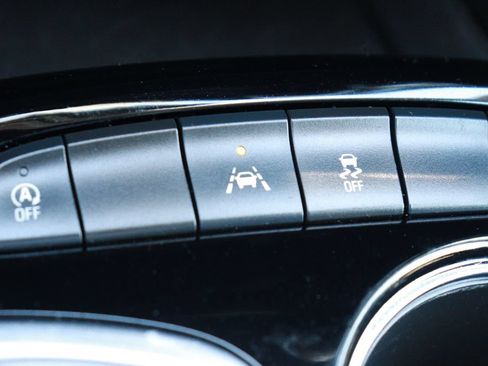 Used 2025 Buick Encore GX Preferred FWD image 16