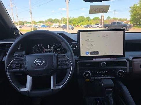 New 2026 Toyota 4Runner Limited AWD/4WD image 13