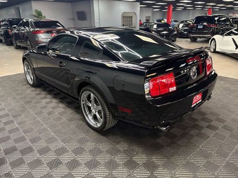 Used 2007 Ford Mustang GT RWD image 11