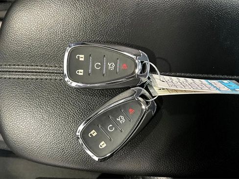 Used 2020 Chevrolet Malibu LT image 36