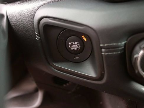 Used 2026 Jeep Wrangler Unlimited Sahara AWD/4WD image 24