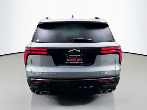 New 2026 Chevrolet Traverse High Country w/ LPO, Floor Liner Package image 7