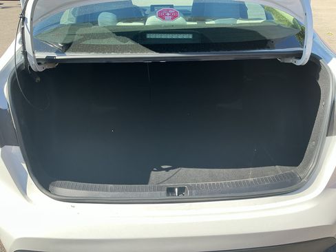 Used 2023 Toyota Corolla LE FWD image 18