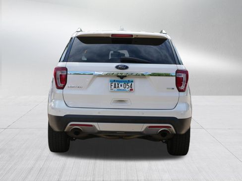 Used 2017 Ford Explorer Limited w/ Class II Trailer Tow Package AWD/4WD image 6