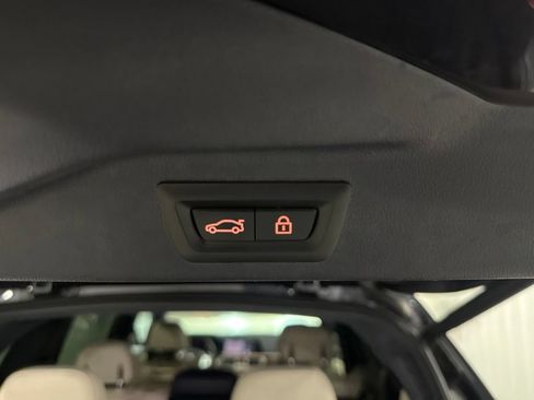 Used 2021 BMW X7 xDrive40i w/ Executive Package AWD/4WD image 32