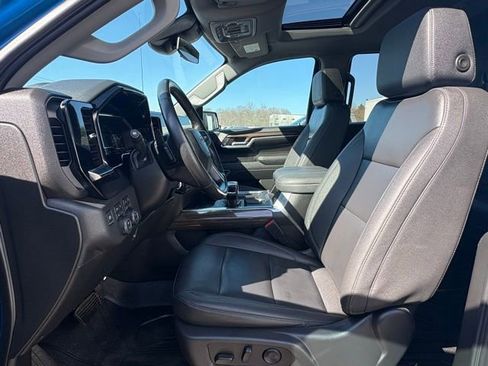 Used 2023 Chevrolet Silverado 1500 RST w/ Convenience Package II image 17