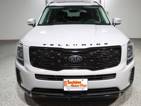 Used 2021 Kia Telluride EX w/ EX Premium Package image 4