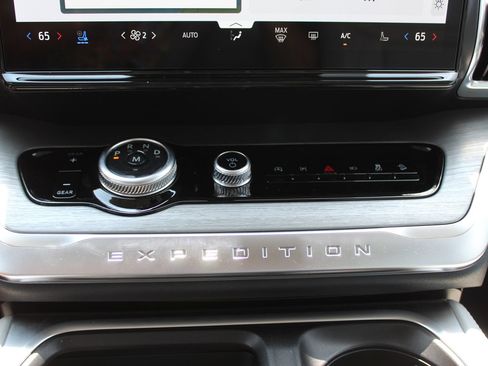 New 2027 Ford Expedition Max Platinum AWD/4WD image 31