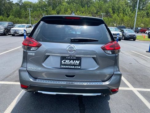Used 2018 Nissan Rogue S FWD image 6