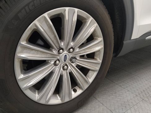 Used 2021 Ford Explorer Limited w/ Equipment Group 301A RWD image 31