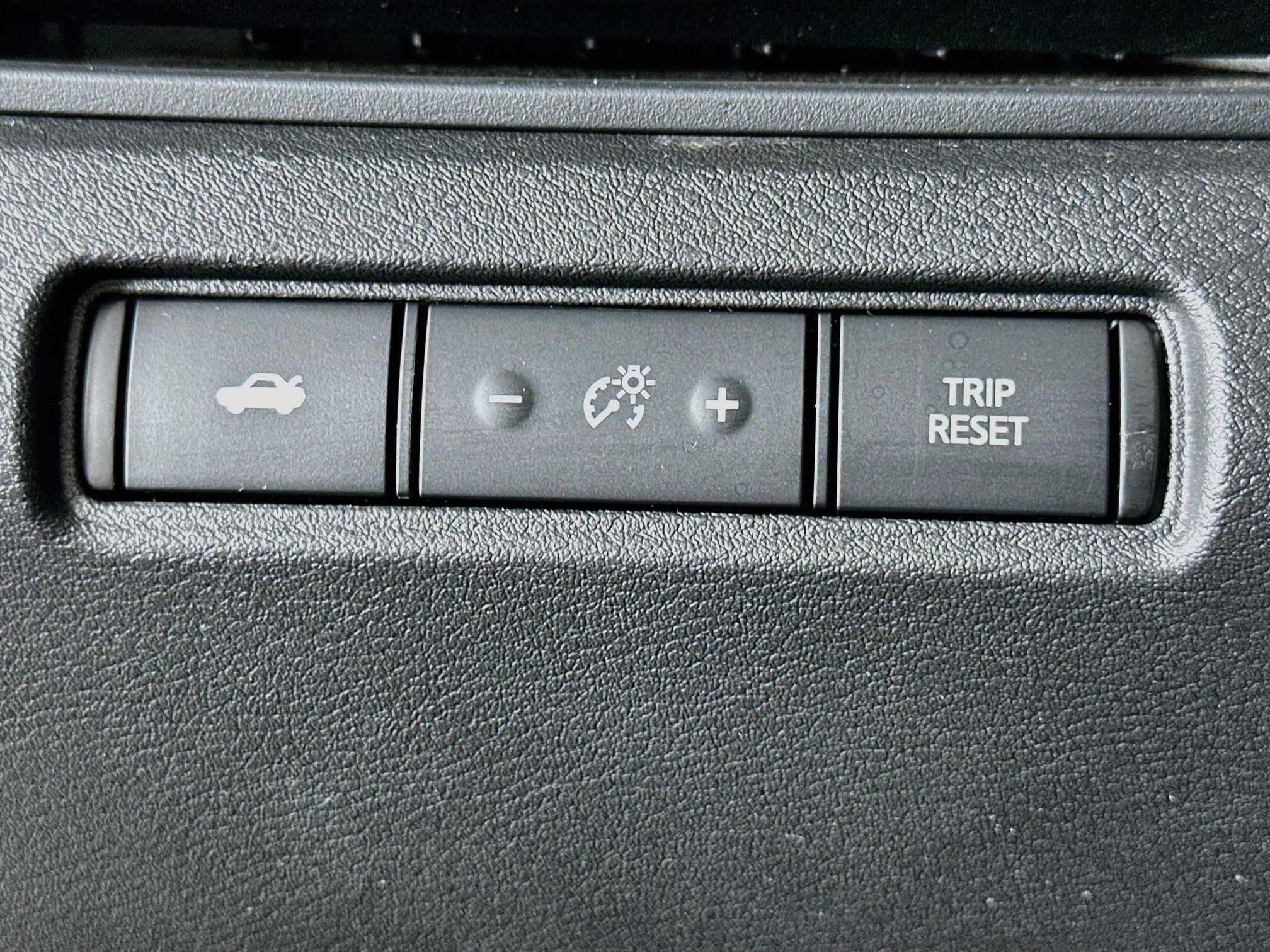 Used 2025 Nissan Altima 2.5 SV FWD image 17