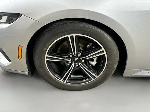 Used 2024 Ford Mustang Coupe RWD image 8