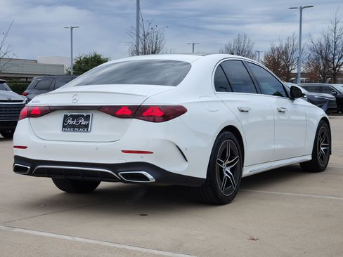 Used 2025 Mercedes-Benz E 350 Sedan image 15