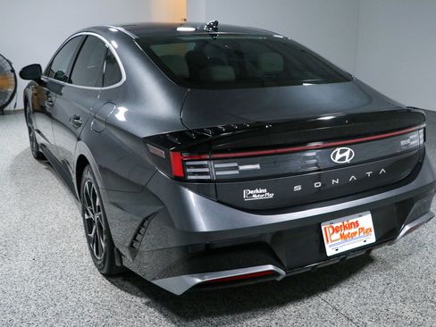 Used 2025 Hyundai Sonata SEL FWD image 9