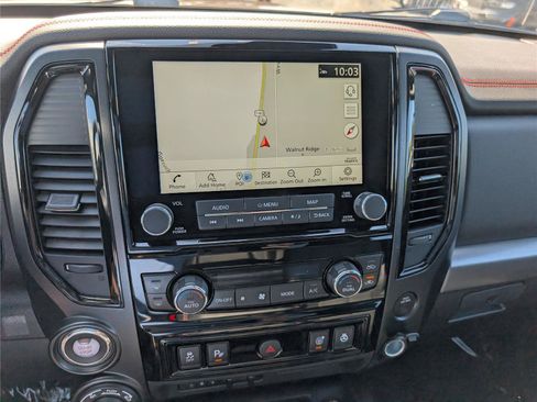 Used 2022 Nissan Titan PRO-4X w/ Pro-4x Convenience Package AWD/4WD image 27