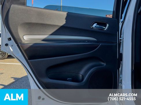 Used 2018 Dodge Durango R/T w/ Technology Group image 15