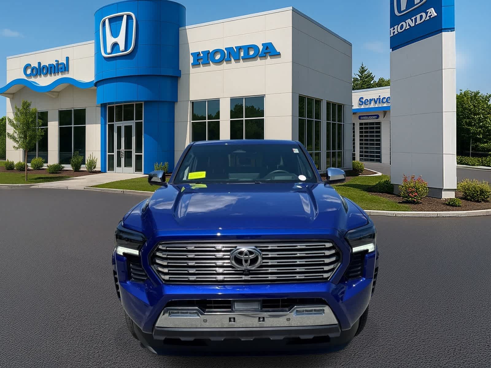 Used 2025 Toyota Tacoma Limited AWD/4WD image 9
