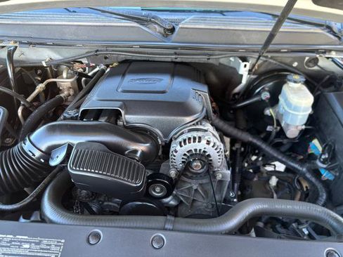 Used 2010 Chevrolet Tahoe LTZ image 31