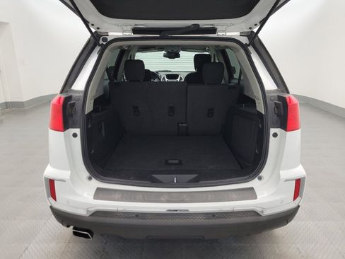 Used 2017 GMC Terrain SLE w/ Driver Alert Package I FWD image 29