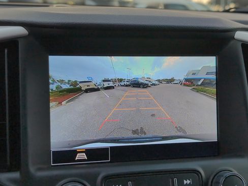 Used 2022 GMC Terrain SLE w/ Driver Convenience Package image 15