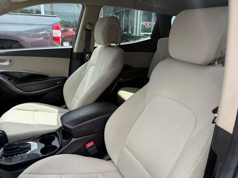 Used 2017 Hyundai Santa Fe Sport image 12