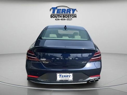 Used 2023 Genesis G70 2.0T image 4
