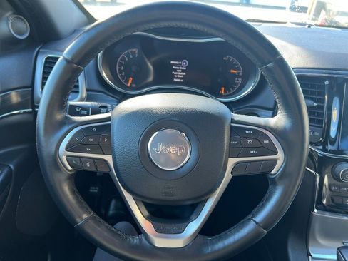 Used 2019 Jeep Grand Cherokee Limited w/ Luxury Group II image 17