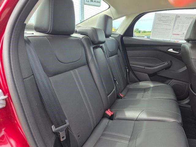 Used 2014 Ford Focus SE w/ Equipment Group 201A FWD image 13