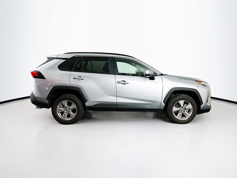 Used 2025 Toyota RAV4 XLE FWD image 10