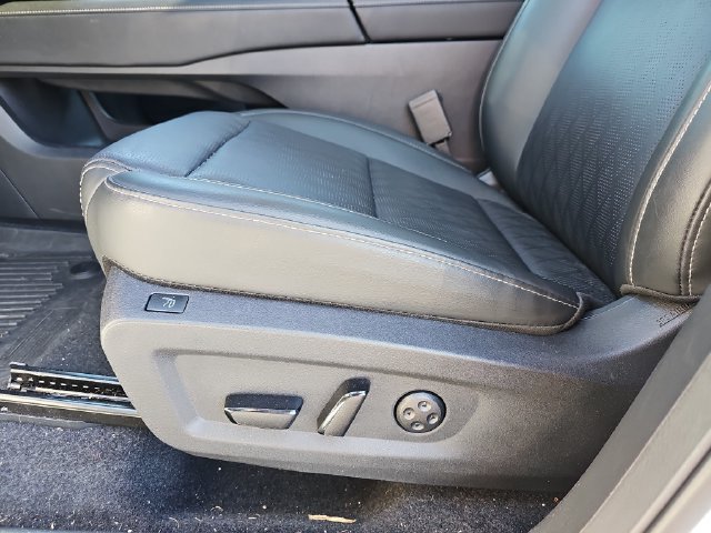 Used 2025 Nissan Murano Platinum w/ Cargo Package AWD/4WD image 17