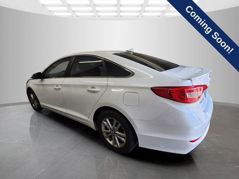 Used 2016 Hyundai Sonata SE w/ Cargo Package FWD image 5