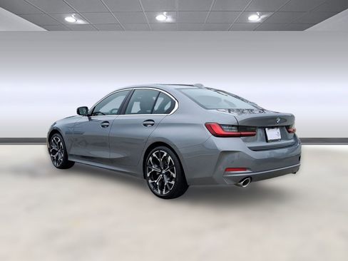 Used 2025 BMW 330i Sedan w/ Convenience Package image 3