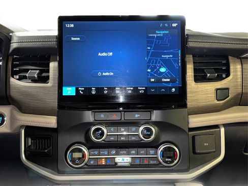 Certified 2024 Ford Expedition Limited image 24