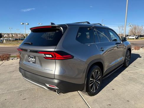 Used 2026 Toyota Grand Highlander AWD Hybrid image 8