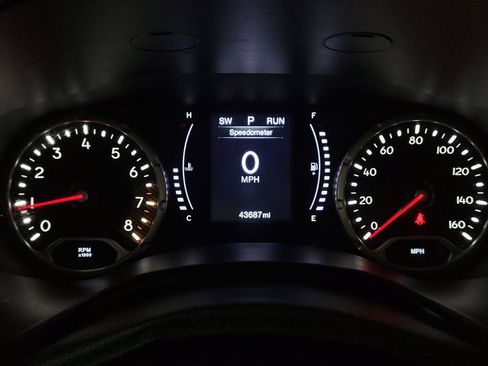 Used 2020 Jeep Renegade Altitude image 23