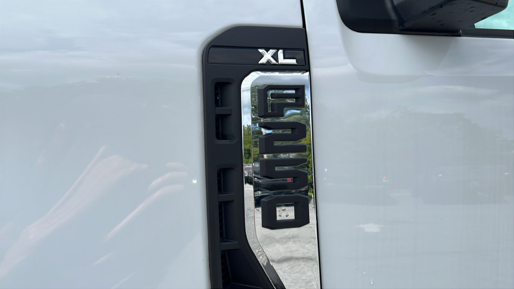 Used 2023 Ford F250 XL RWD image 24