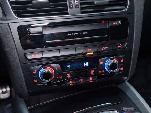 Used 2015 Audi SQ5 Premium Plus image 38