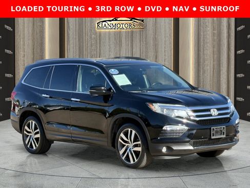 Used 2018 Honda Pilot Touring image 1