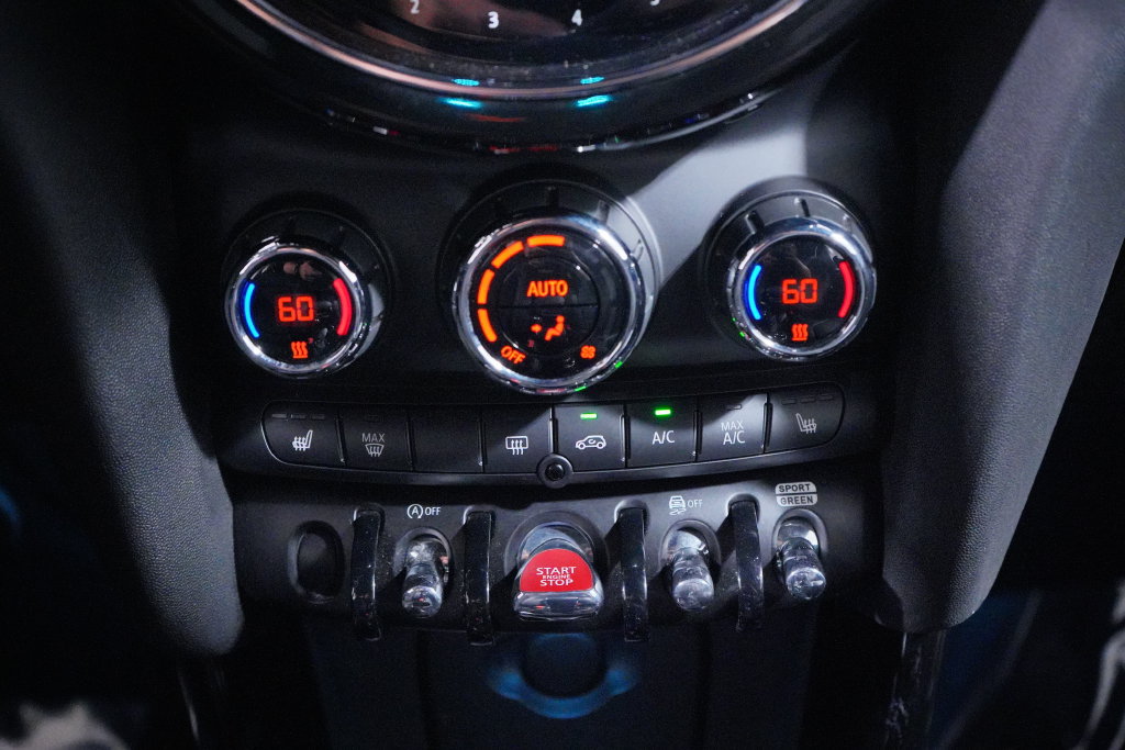 Used 2024 MINI Cooper S FWD image 18