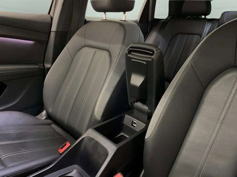 Used 2024 Audi Q4 e-tron Premium Plus w/ Premium Plus image 55