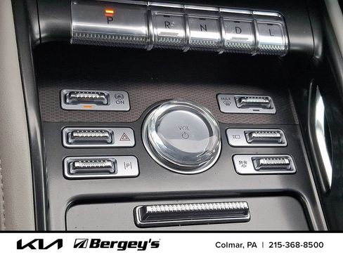 Used 2024 Lincoln Nautilus Premier AWD/4WD image 27