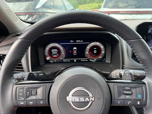 Certified 2023 Nissan Rogue Platinum AWD/4WD image 23
