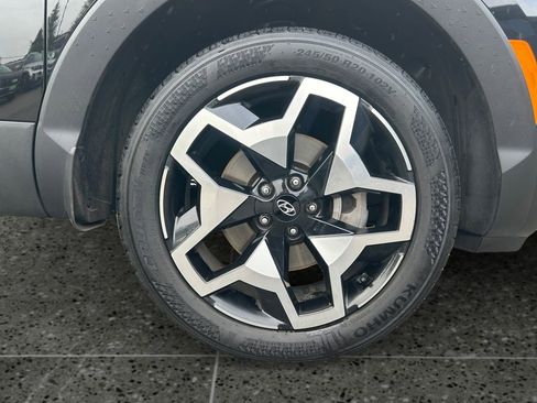 Certified 2024 Hyundai Santa Cruz Limited image 9