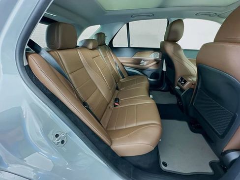 Used 2024 Mercedes-Benz GLE 350 4MATIC w/ AMG Line Exterior image 28